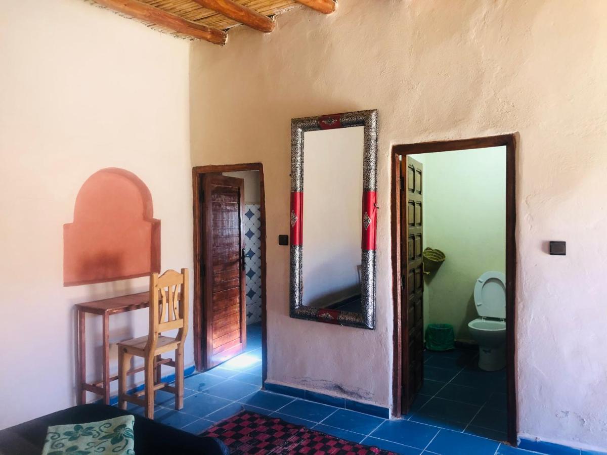 Riad Hotel Les Flamants Мерзуга Экстерьер фото