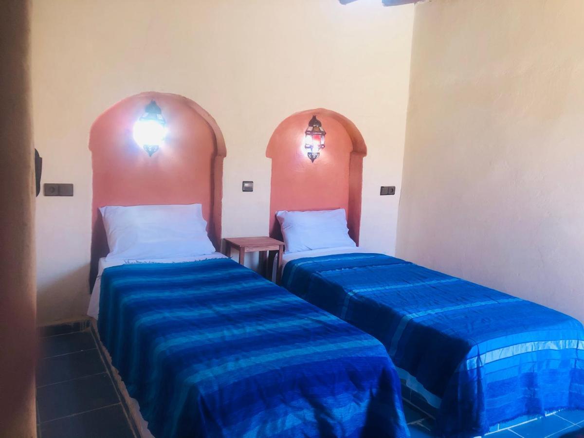 Riad Hotel Les Flamants Мерзуга Экстерьер фото