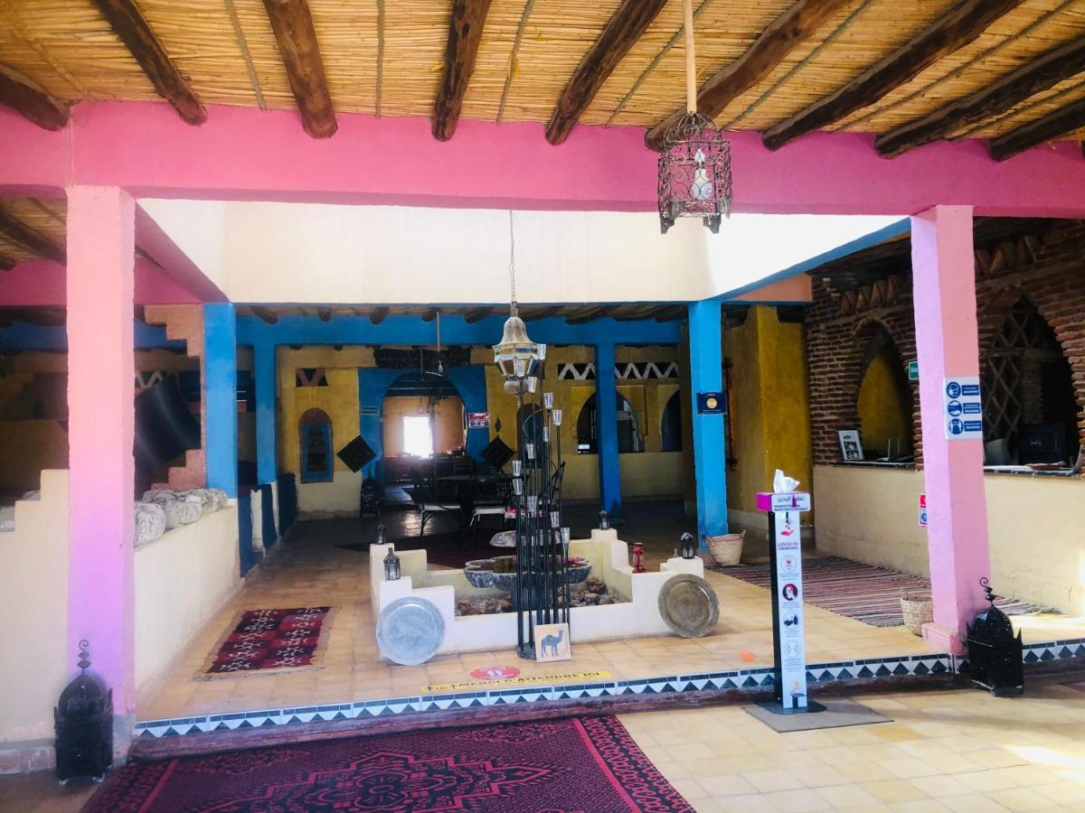 Riad Hotel Les Flamants Мерзуга Экстерьер фото