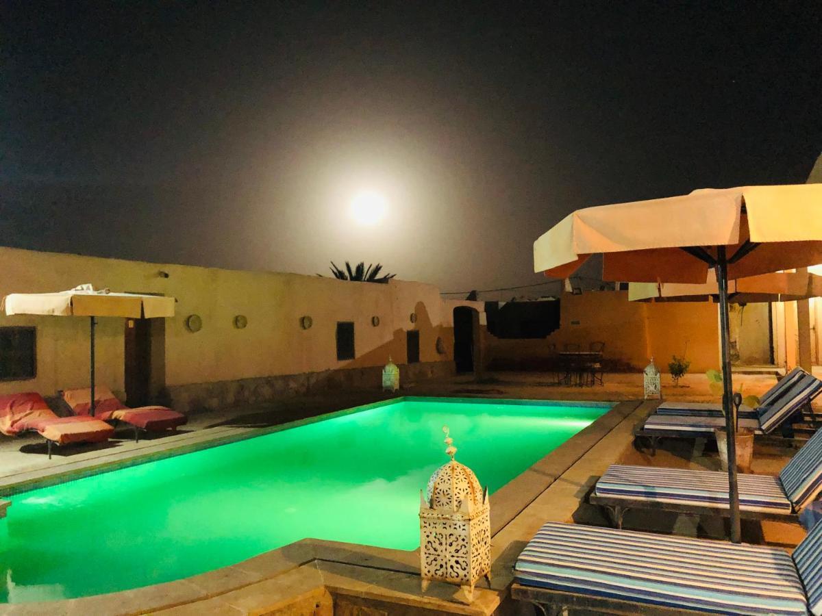Riad Hotel Les Flamants Мерзуга Экстерьер фото