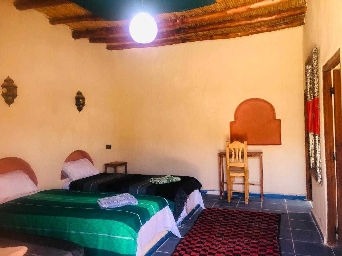 Riad Hotel Les Flamants Мерзуга Экстерьер фото