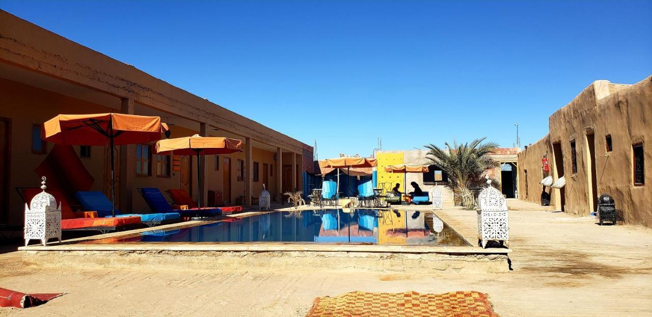 Riad Hotel Les Flamants Мерзуга Экстерьер фото