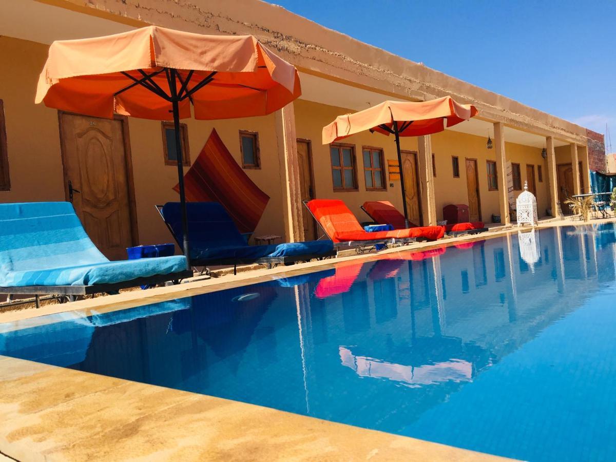 Riad Hotel Les Flamants Мерзуга Экстерьер фото
